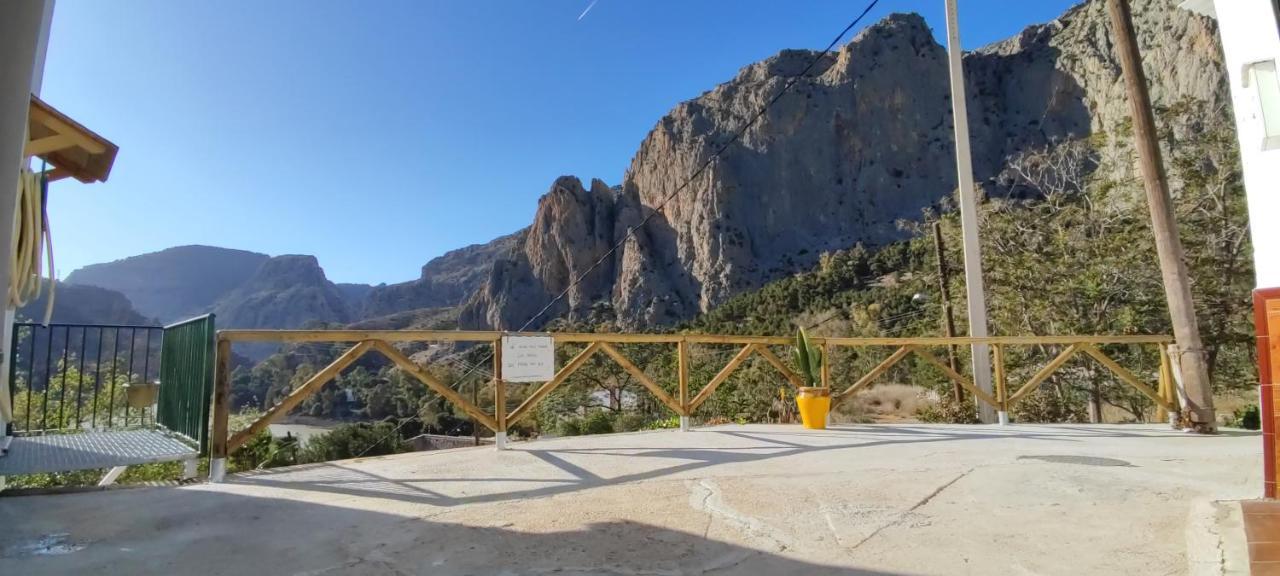 La Barberia De Miguel Villa El Chorro Exterior foto